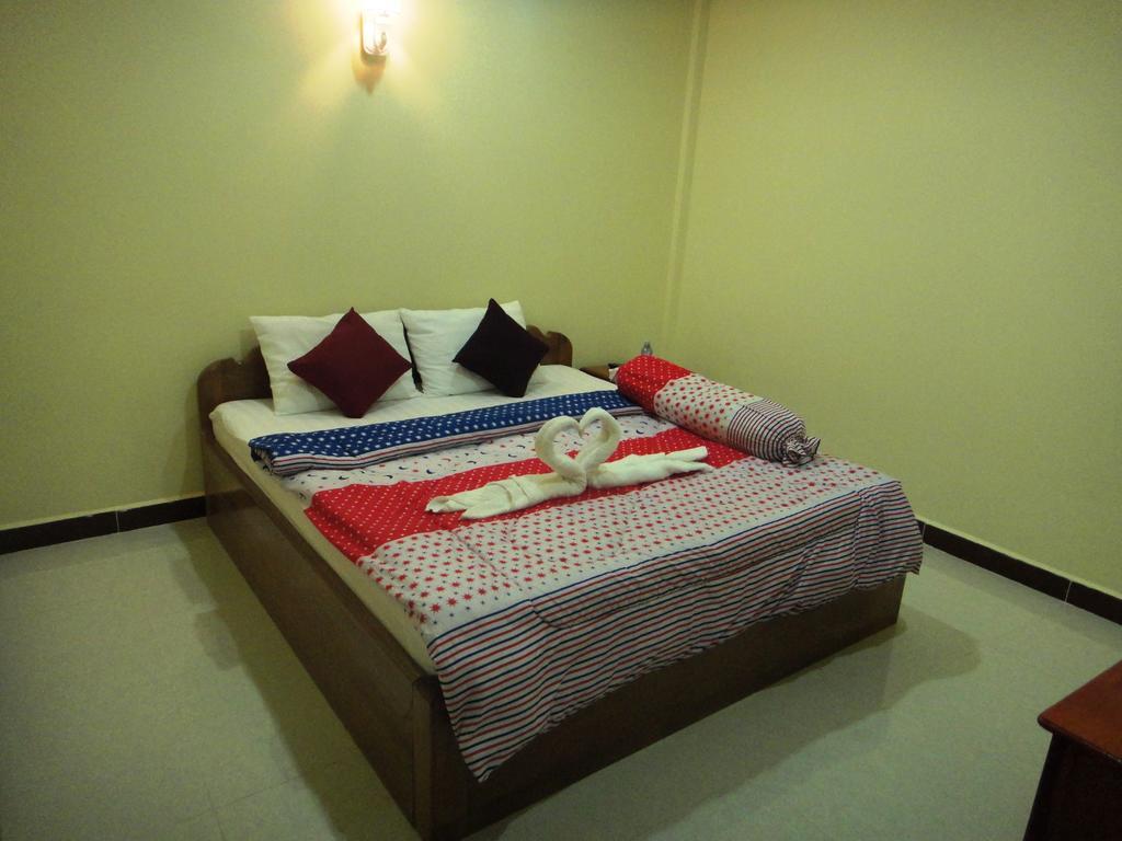 Khemra I Guesthouse Kampot Room photo